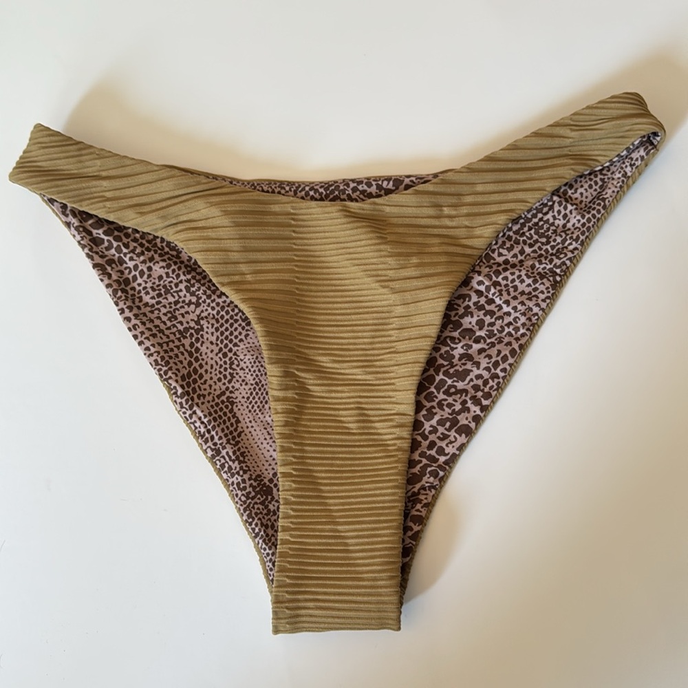 Hold ❌Acacia ZUMA BOTTOM - RESORT 2024